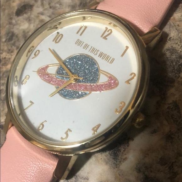 Funky Pink Planet Watch - Picture 4 of 4